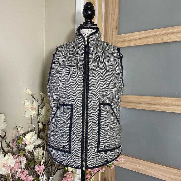 J. Crew Women Vest Excursion Quilted Zip Front Outerwear Size M Black/White - Picture 1 of 7